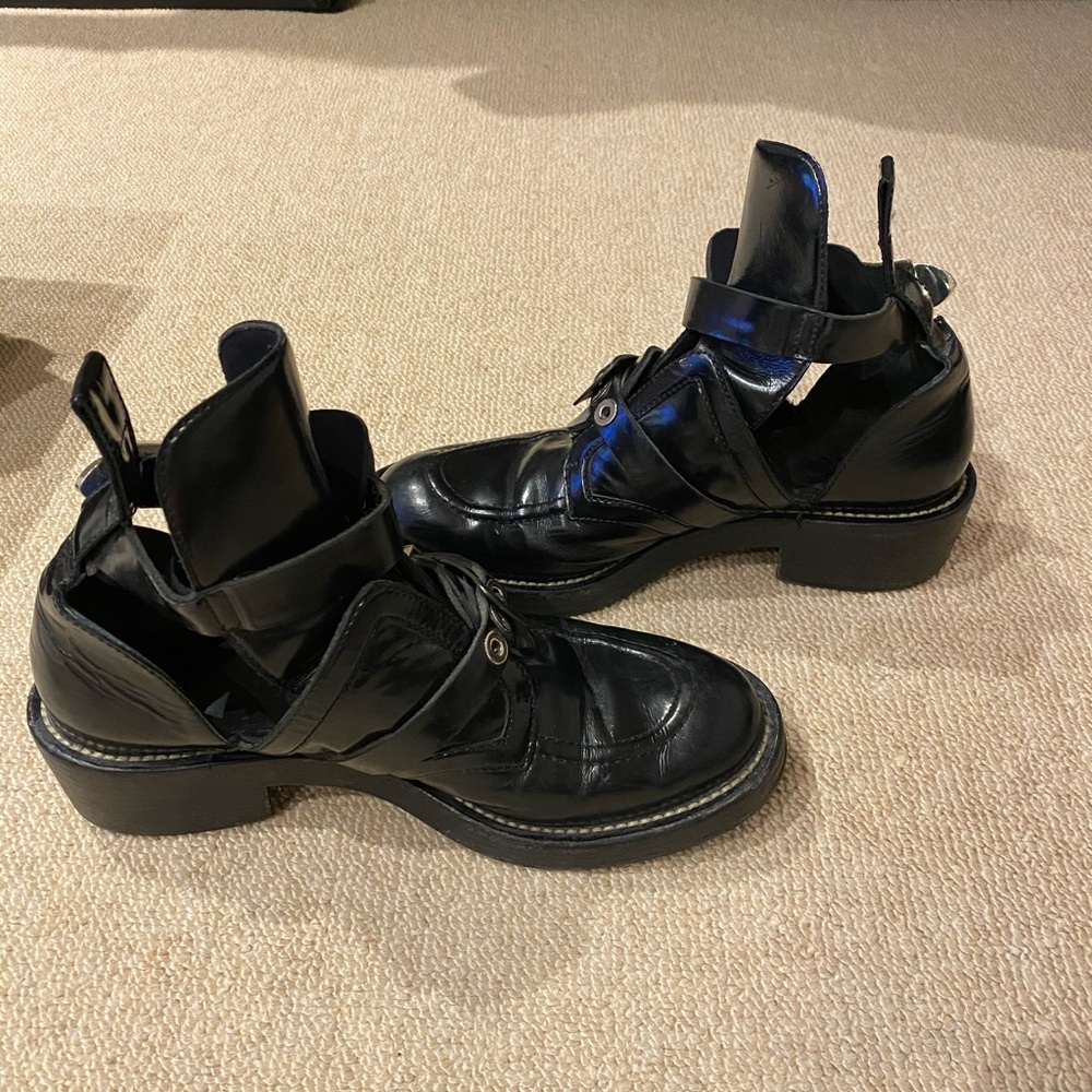 Balenciaga Ceinture Leather Ankle Boot